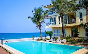 Brisa Marina Beach Resort Powered By Cocotel